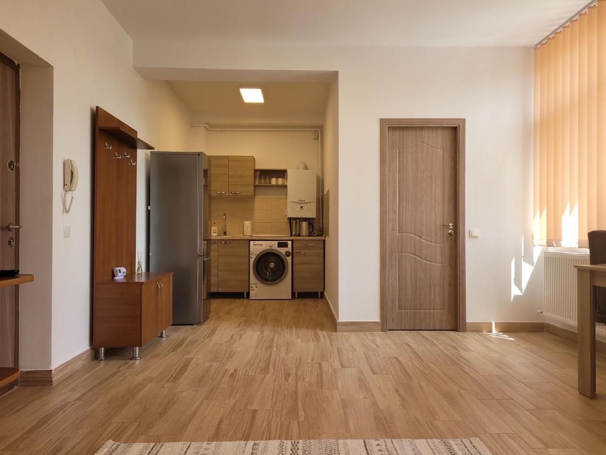 Apartamente Livada Râmnicu Vâlcea Εξωτερικό φωτογραφία