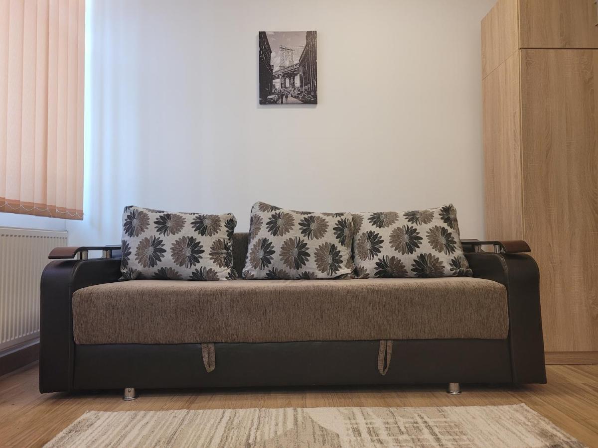 Apartamente Livada Râmnicu Vâlcea Εξωτερικό φωτογραφία